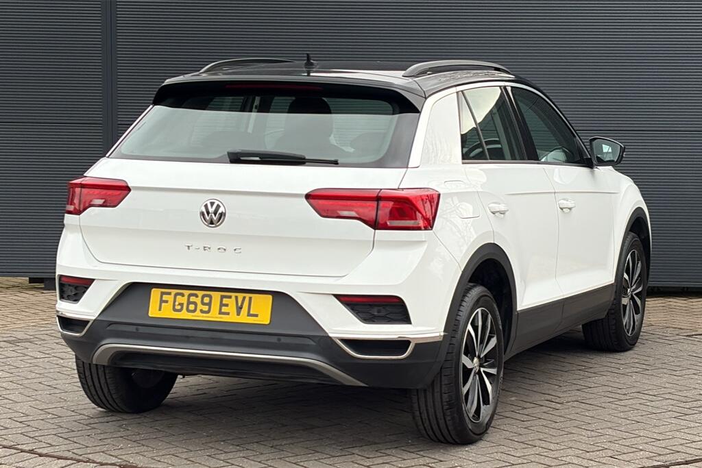 Main listing image - Volkswagen T-Roc