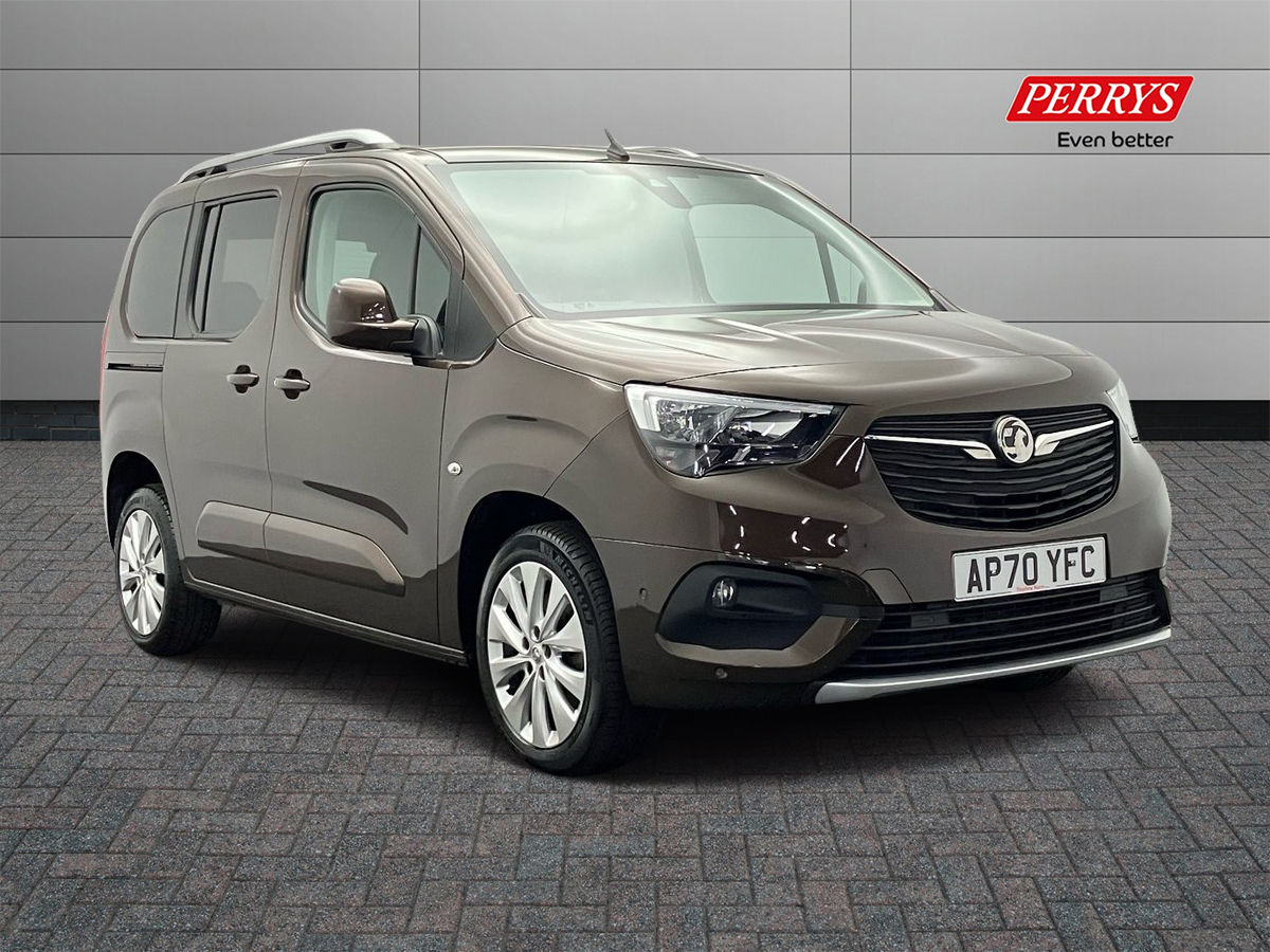 Main listing image - Vauxhall Combo Life