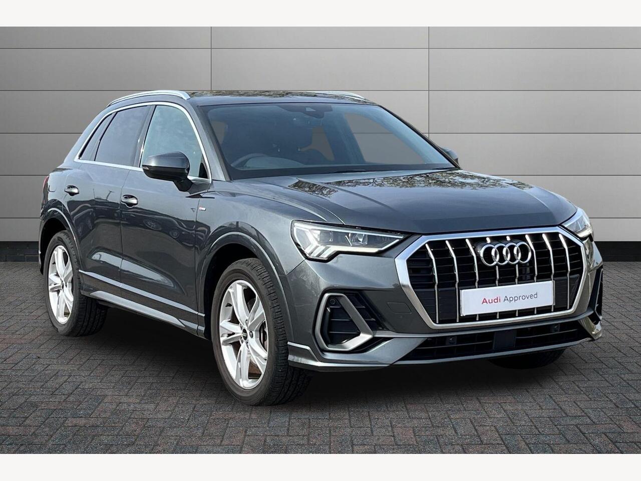 Main listing image - Audi Q3