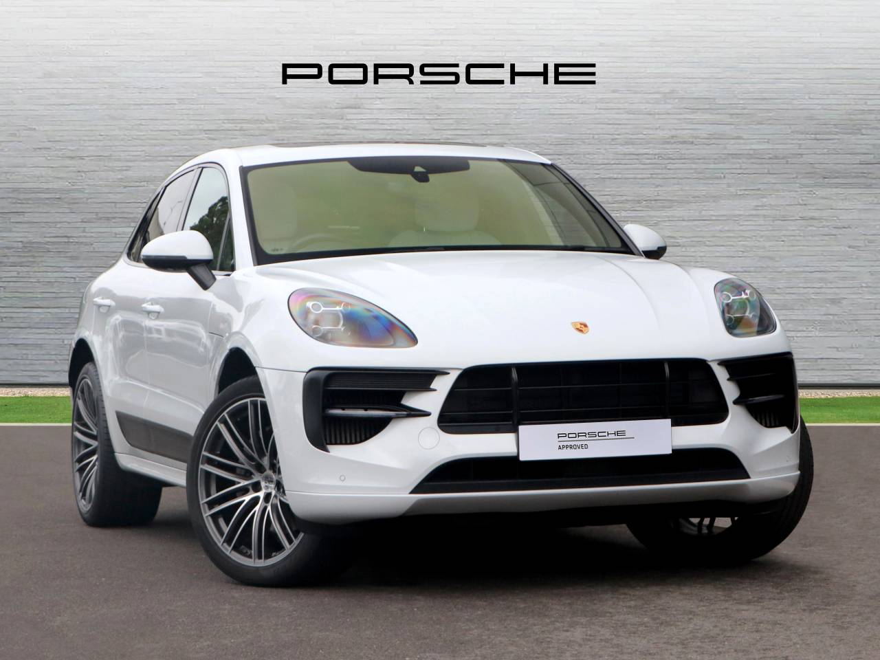 Main listing image - Porsche Macan
