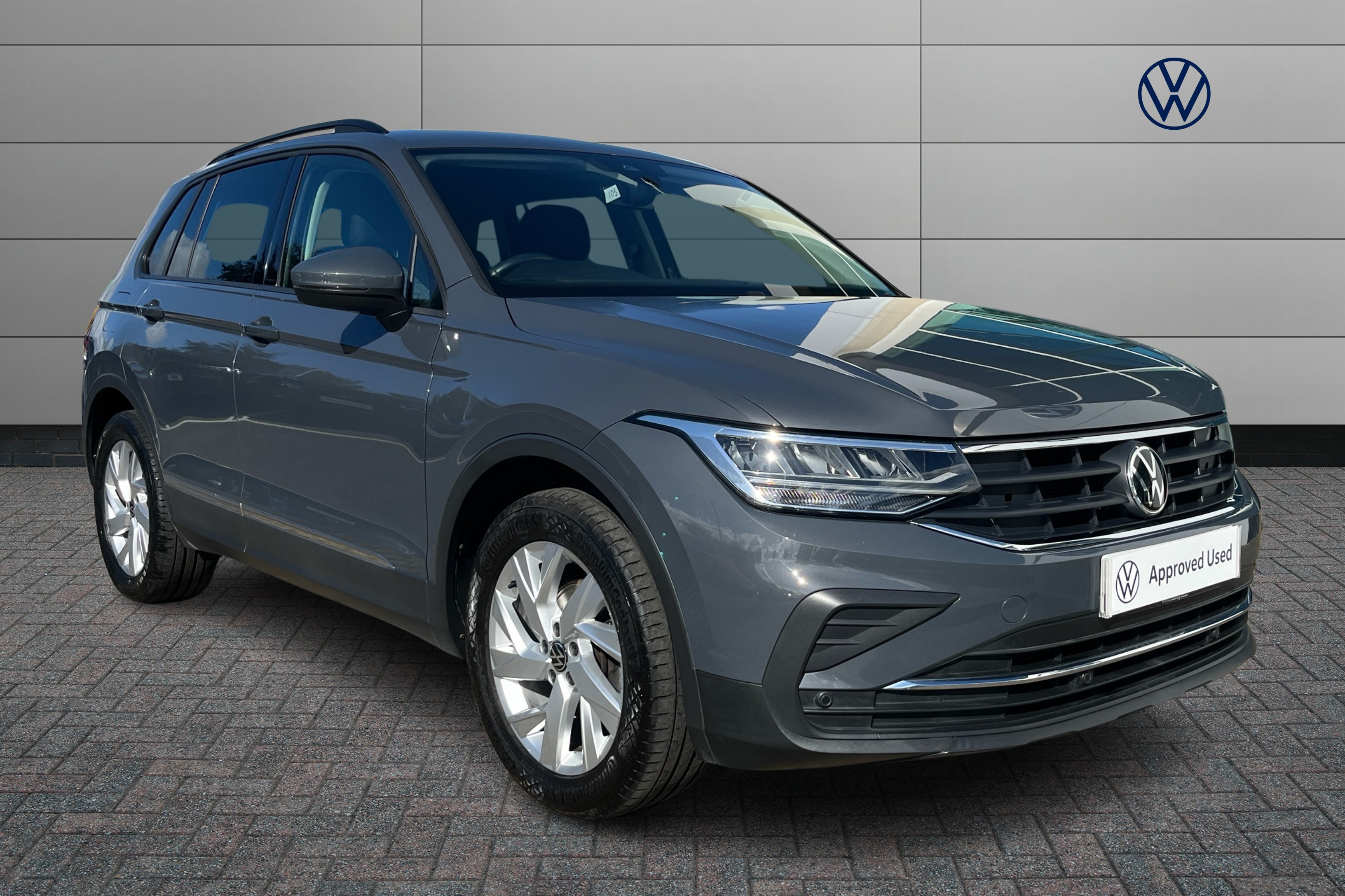 Main listing image - Volkswagen Tiguan