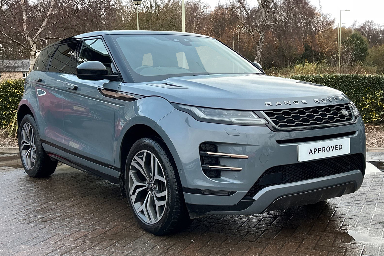 Main listing image - Land Rover Range Rover Evoque