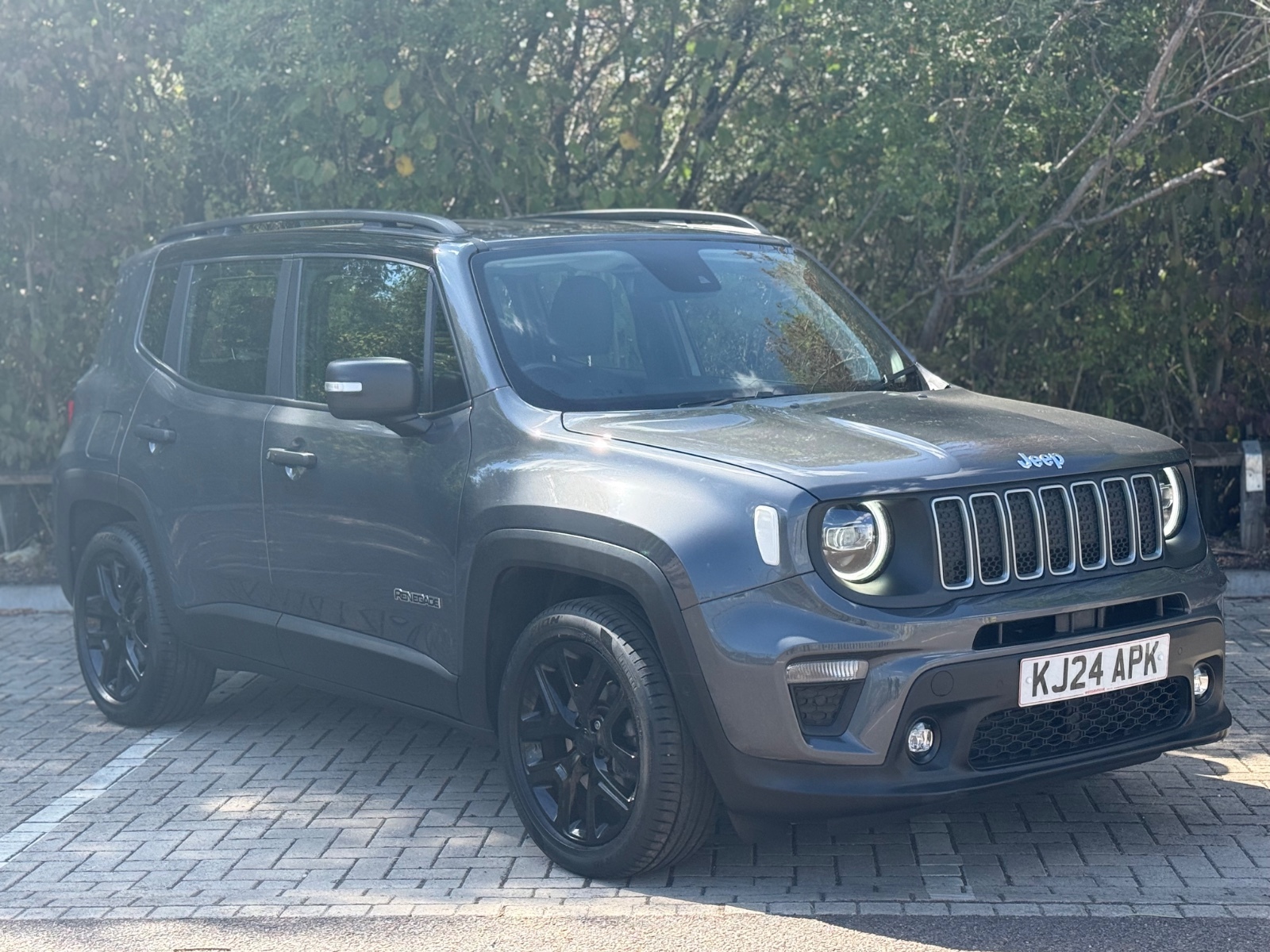 Main listing image - Jeep Renegade