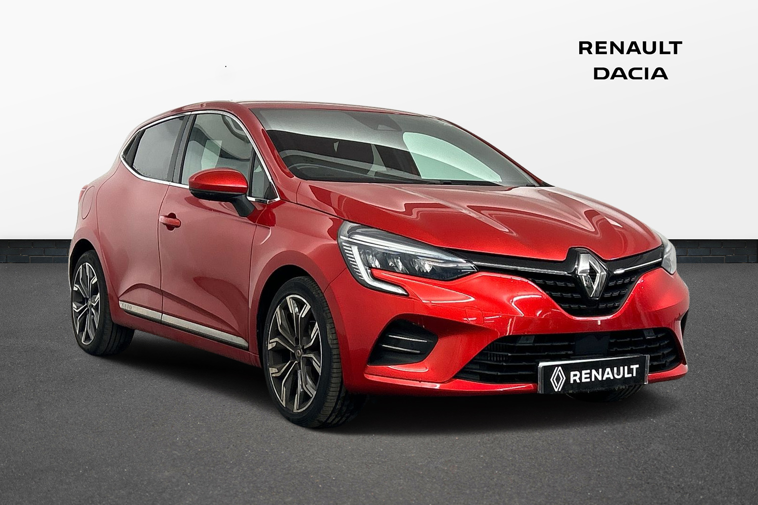 Main listing image - Renault Clio