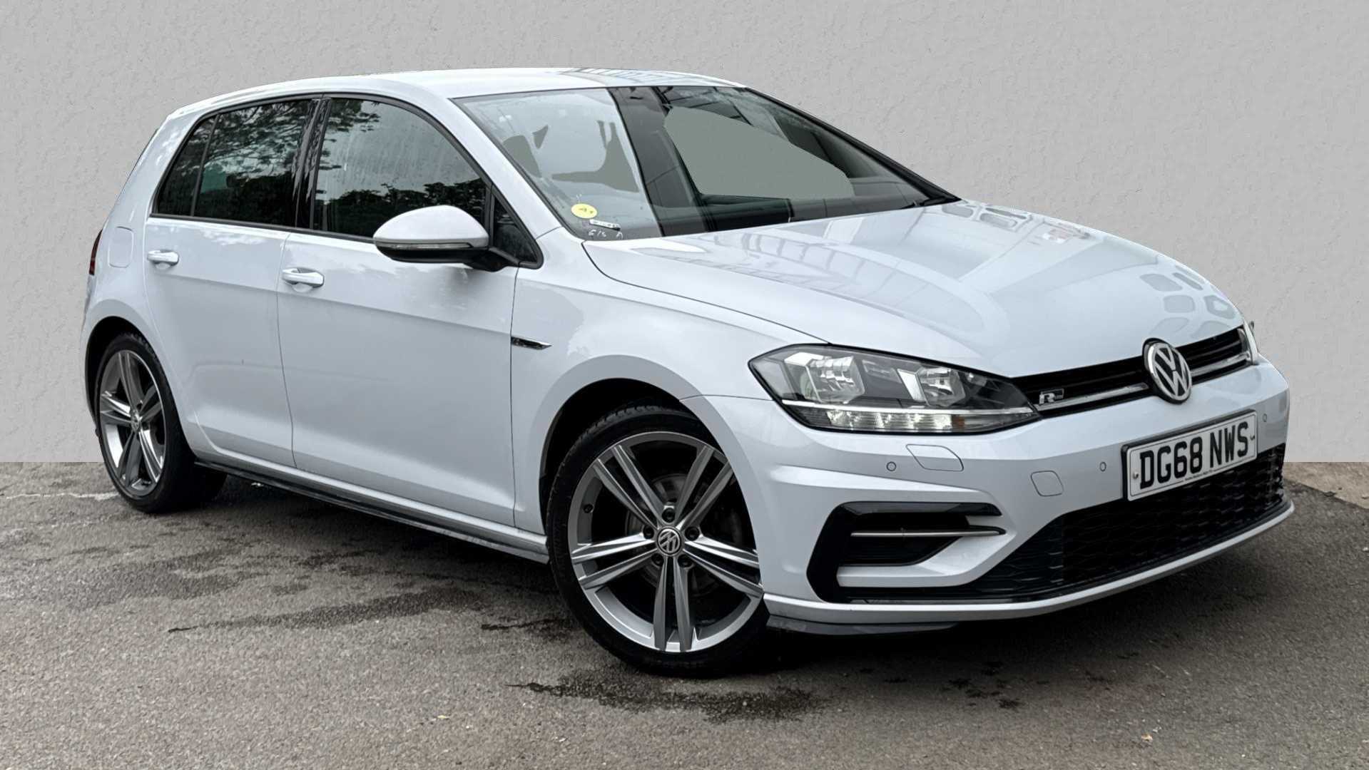 Main listing image - Volkswagen Golf