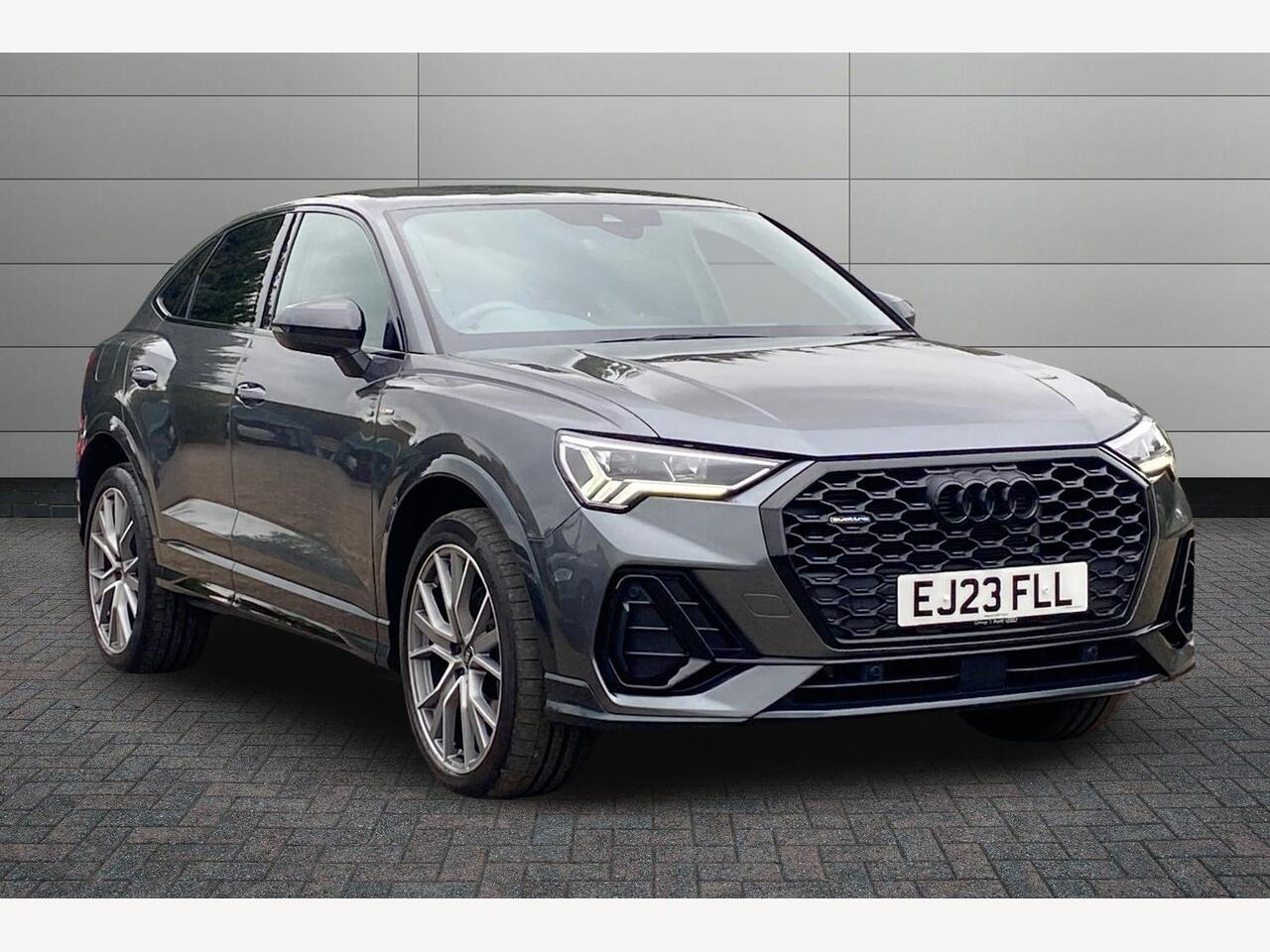 Main listing image - Audi Q3