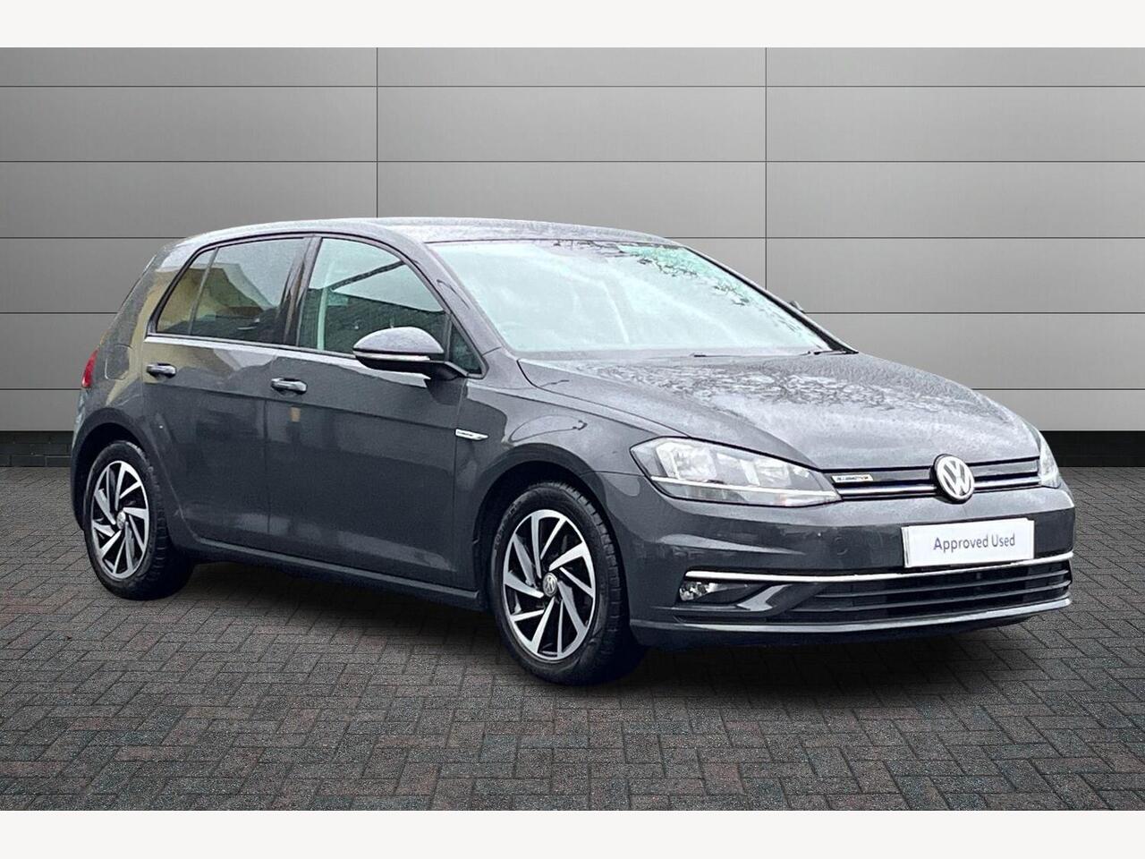 Main listing image - Volkswagen Golf