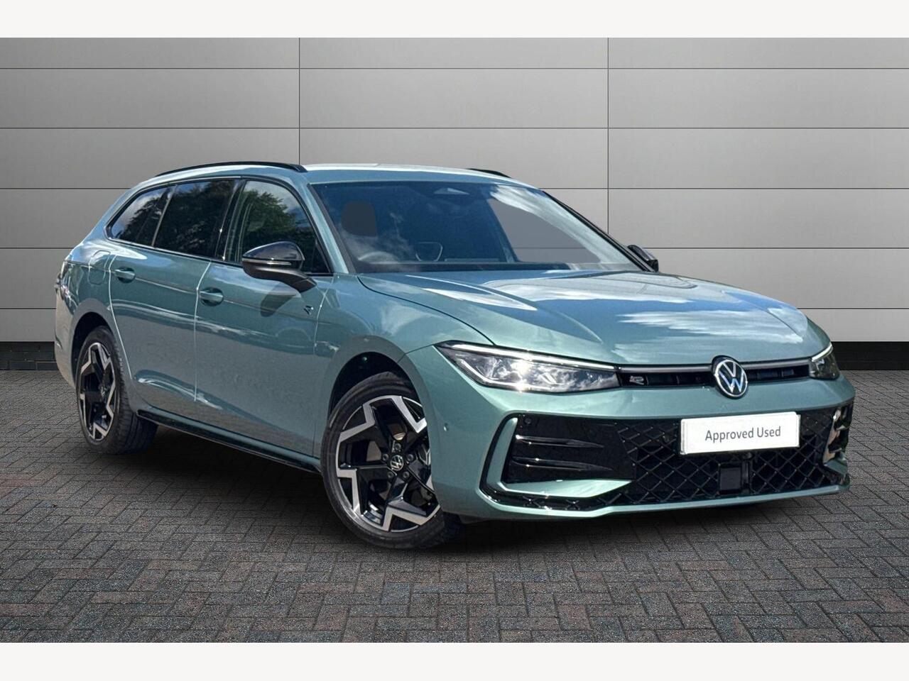Main listing image - Volkswagen Passat Estate