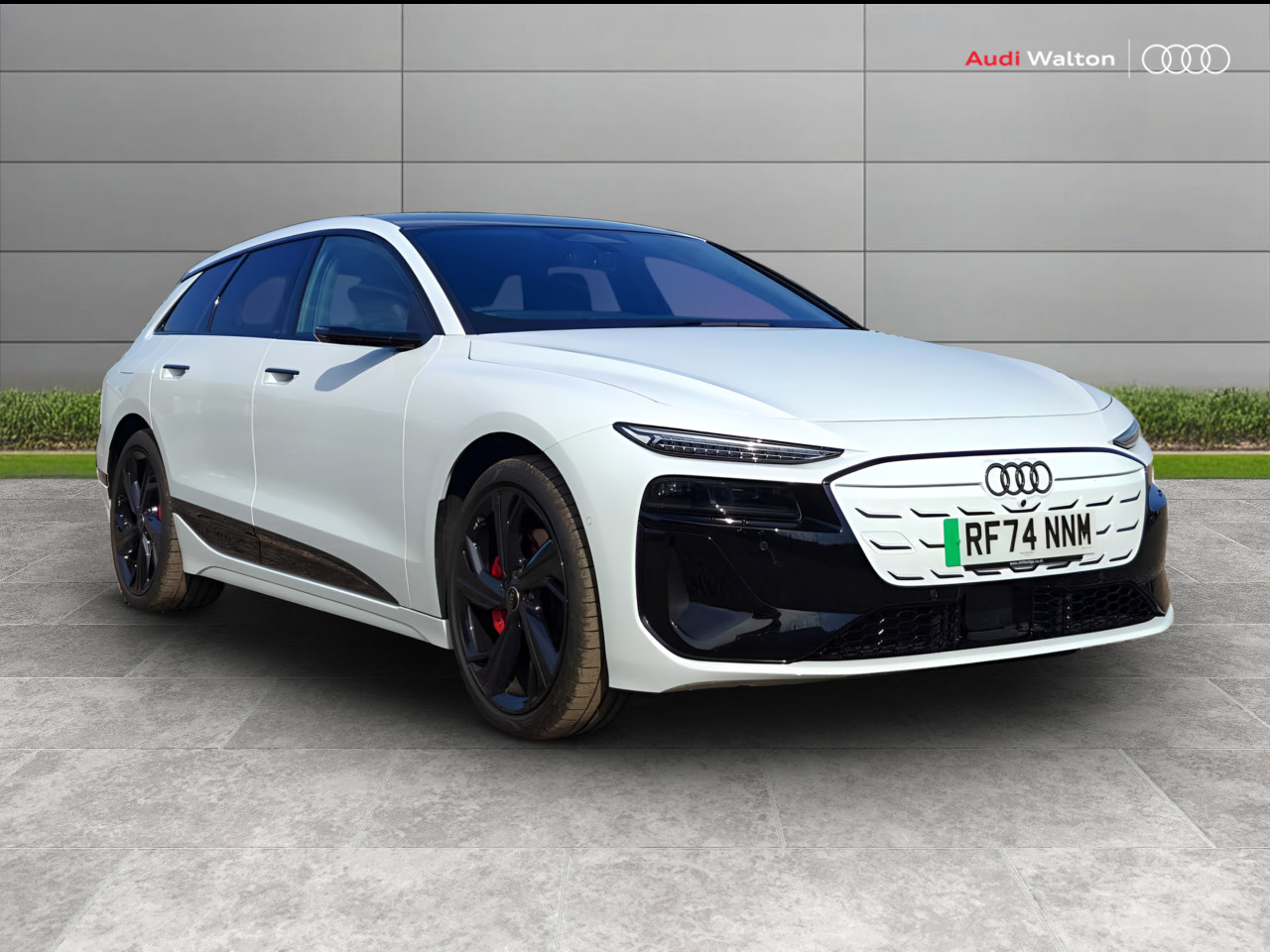 Main listing image - Audi e-tron