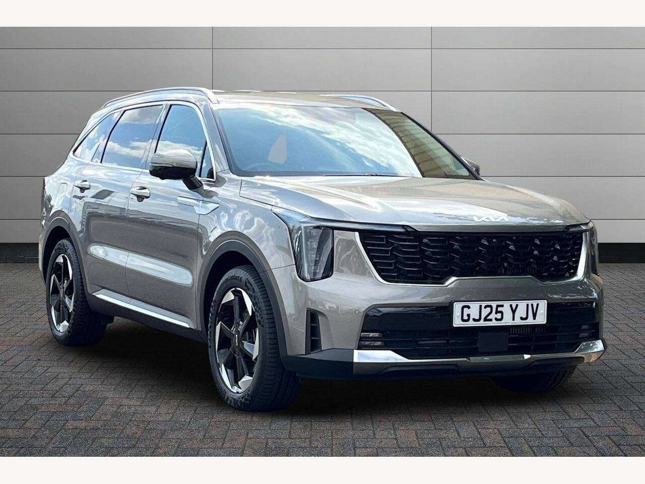 Main listing image - Kia Sorento