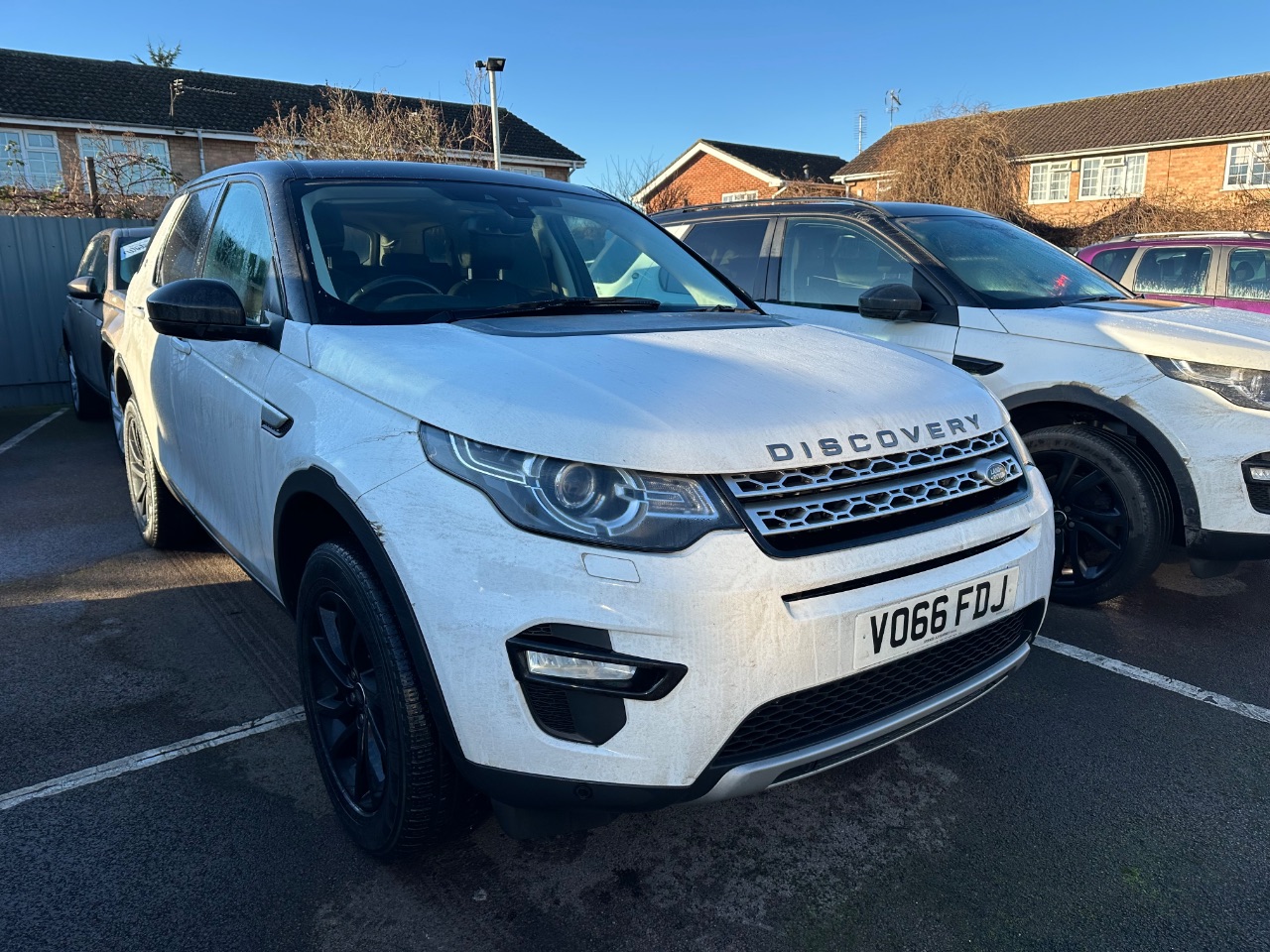 Main listing image - Land Rover Discovery Sport