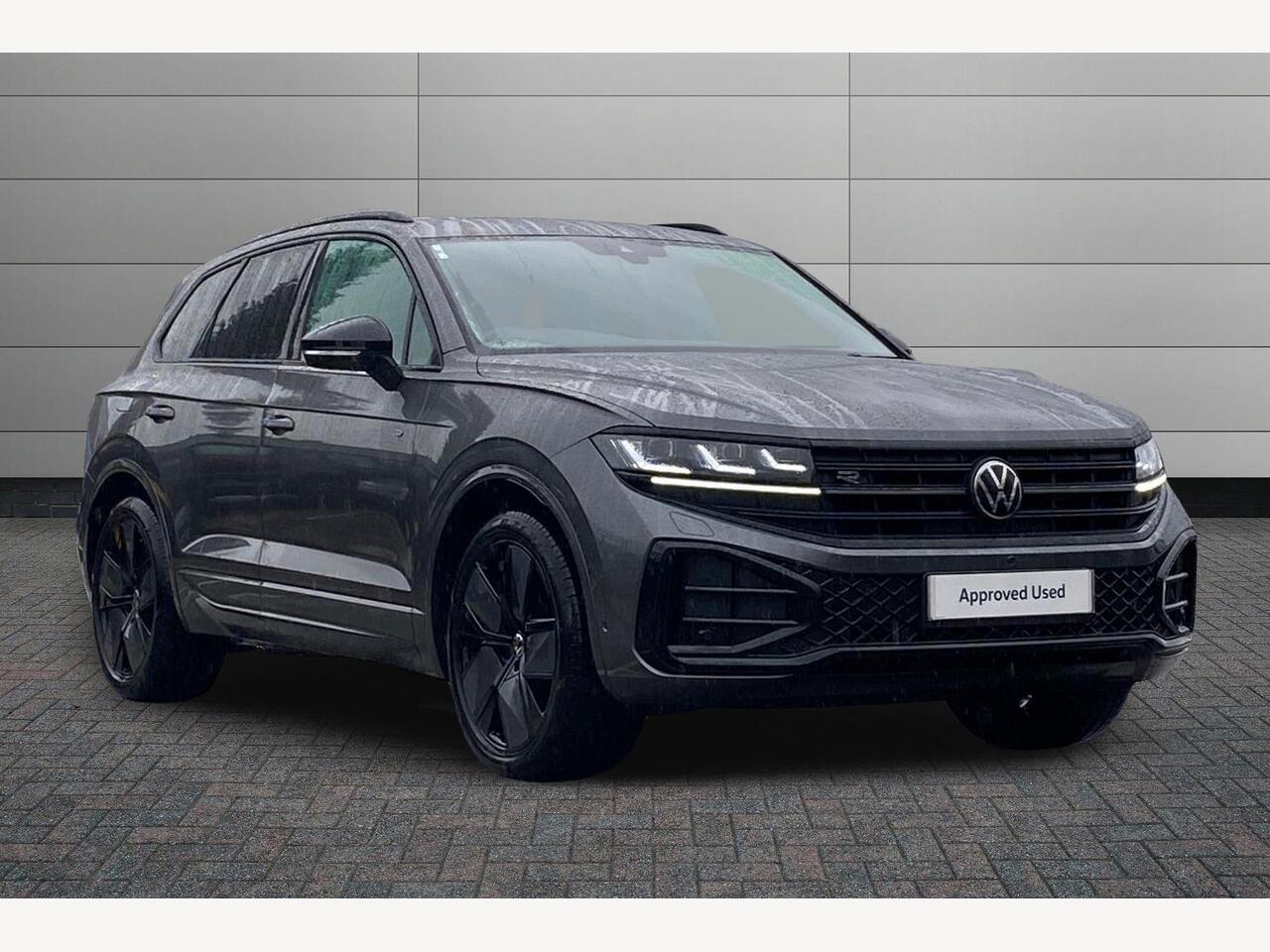 Main listing image - Volkswagen Touareg