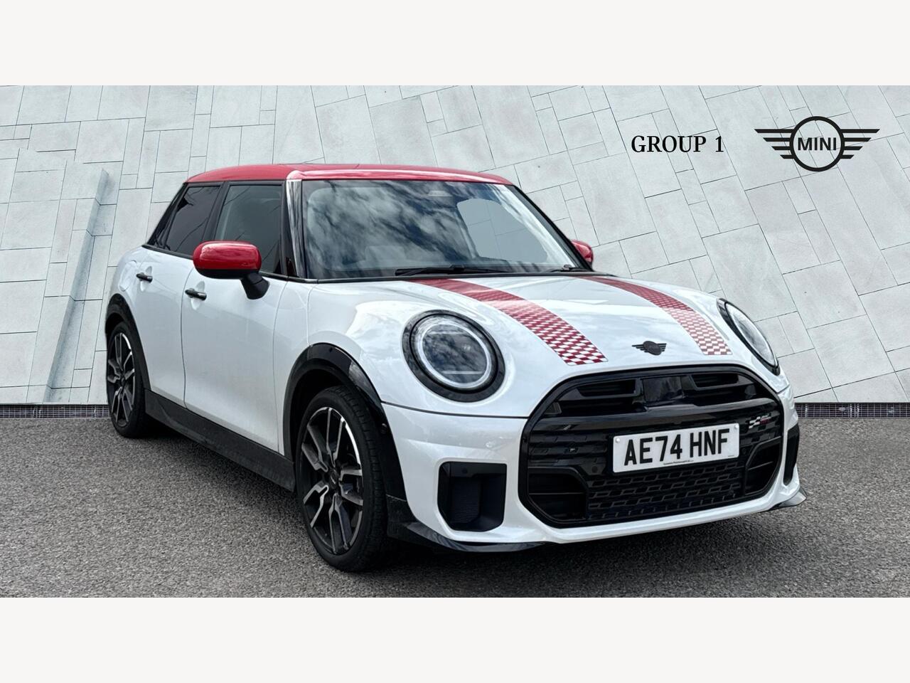 Main listing image - MINI Hatchback 5dr