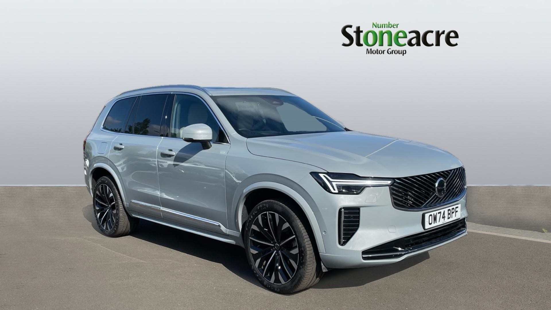 Main listing image - Volvo XC90