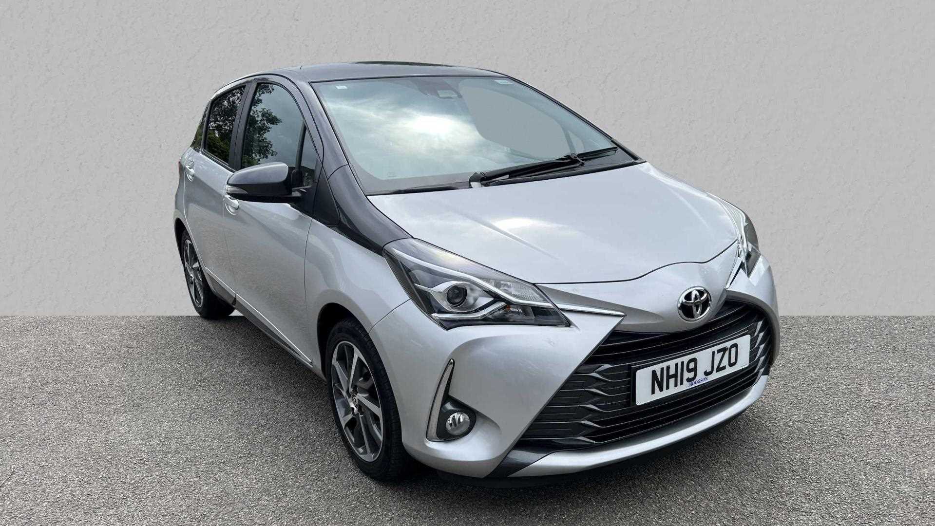 Main listing image - Toyota Yaris