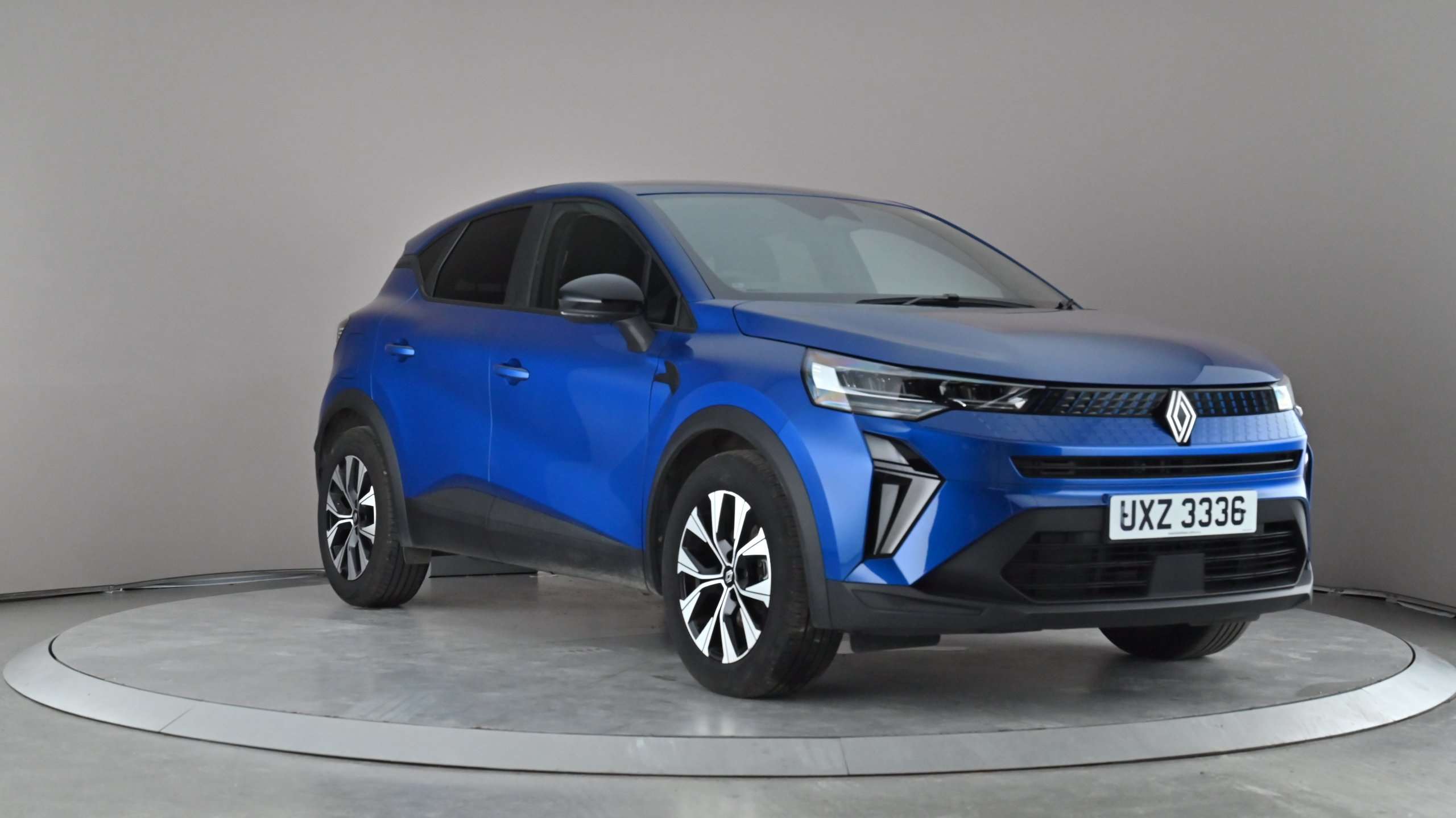 Main listing image - Renault Captur