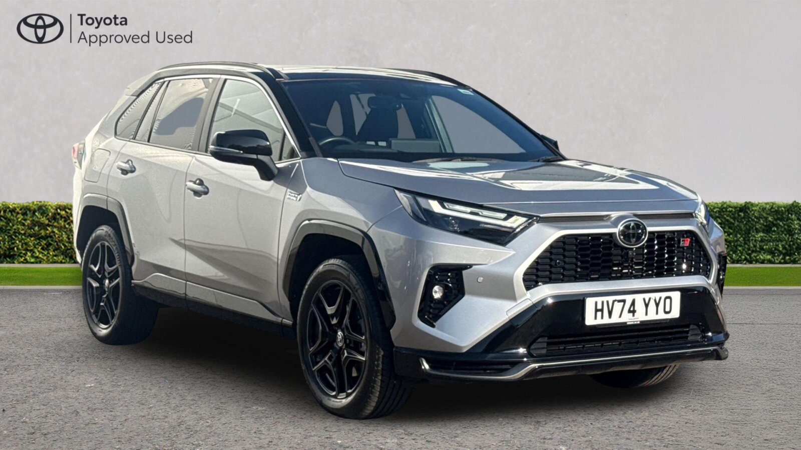 Main listing image - Toyota RAV4