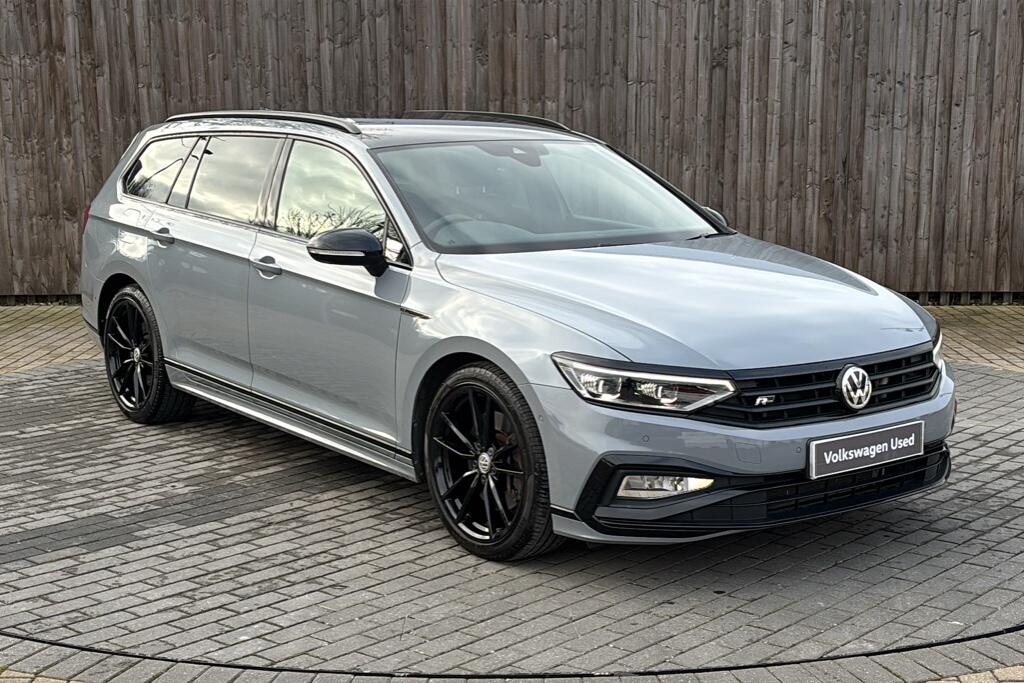 Main listing image - Volkswagen Passat Estate