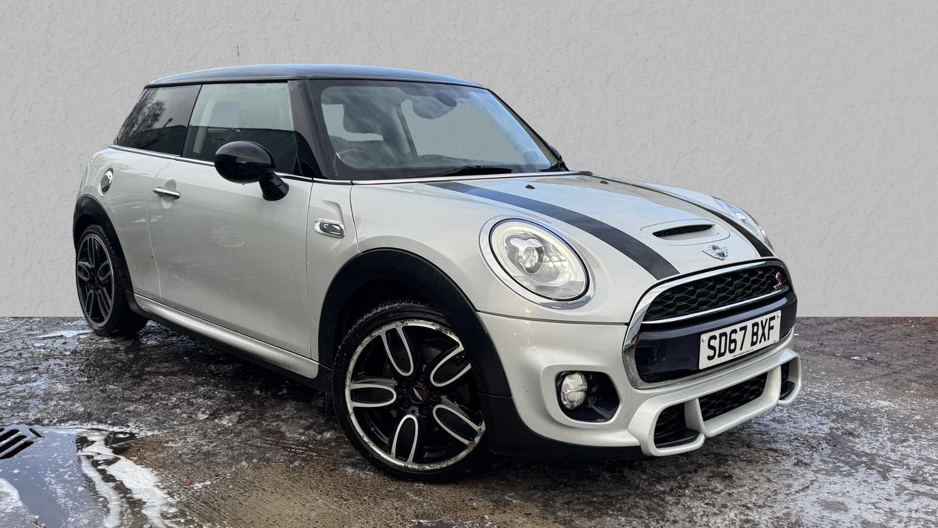 Main listing image - MINI Hatchback