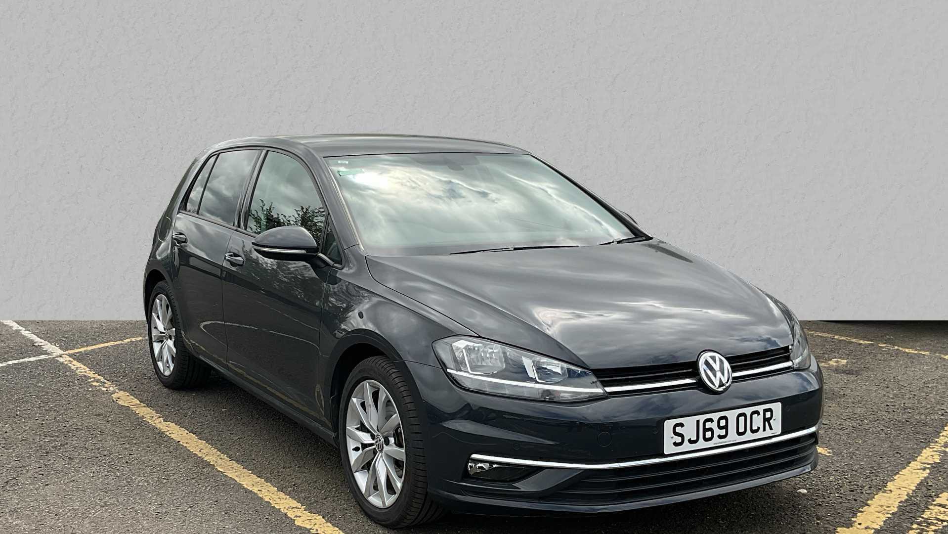 Main listing image - Volkswagen Golf