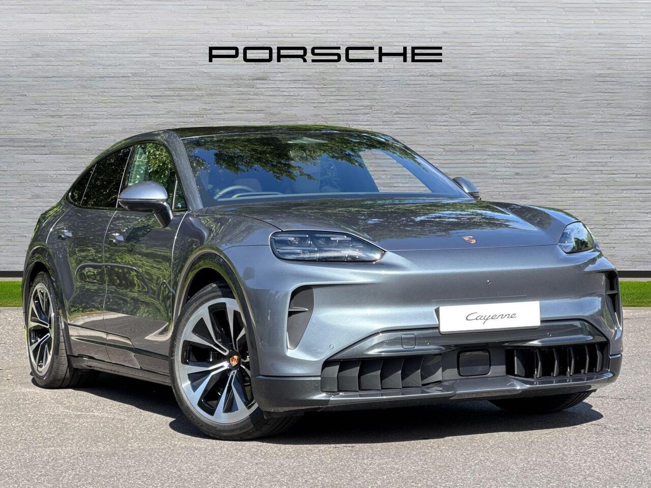 Main listing image - Porsche Cayenne Electric