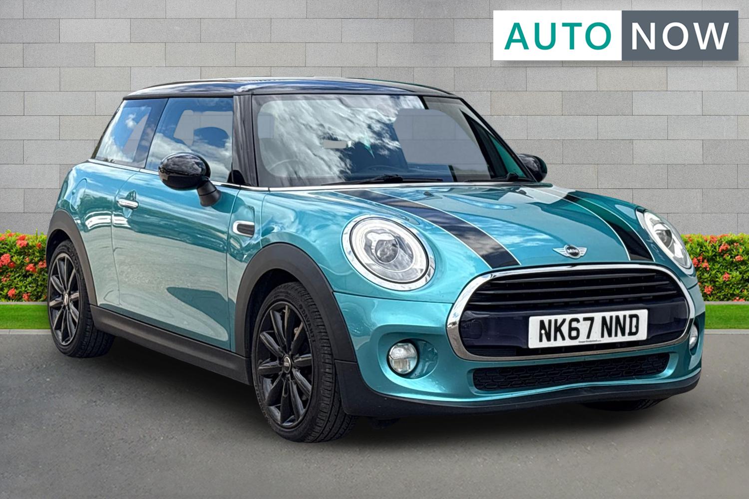 Main listing image - MINI Hatchback