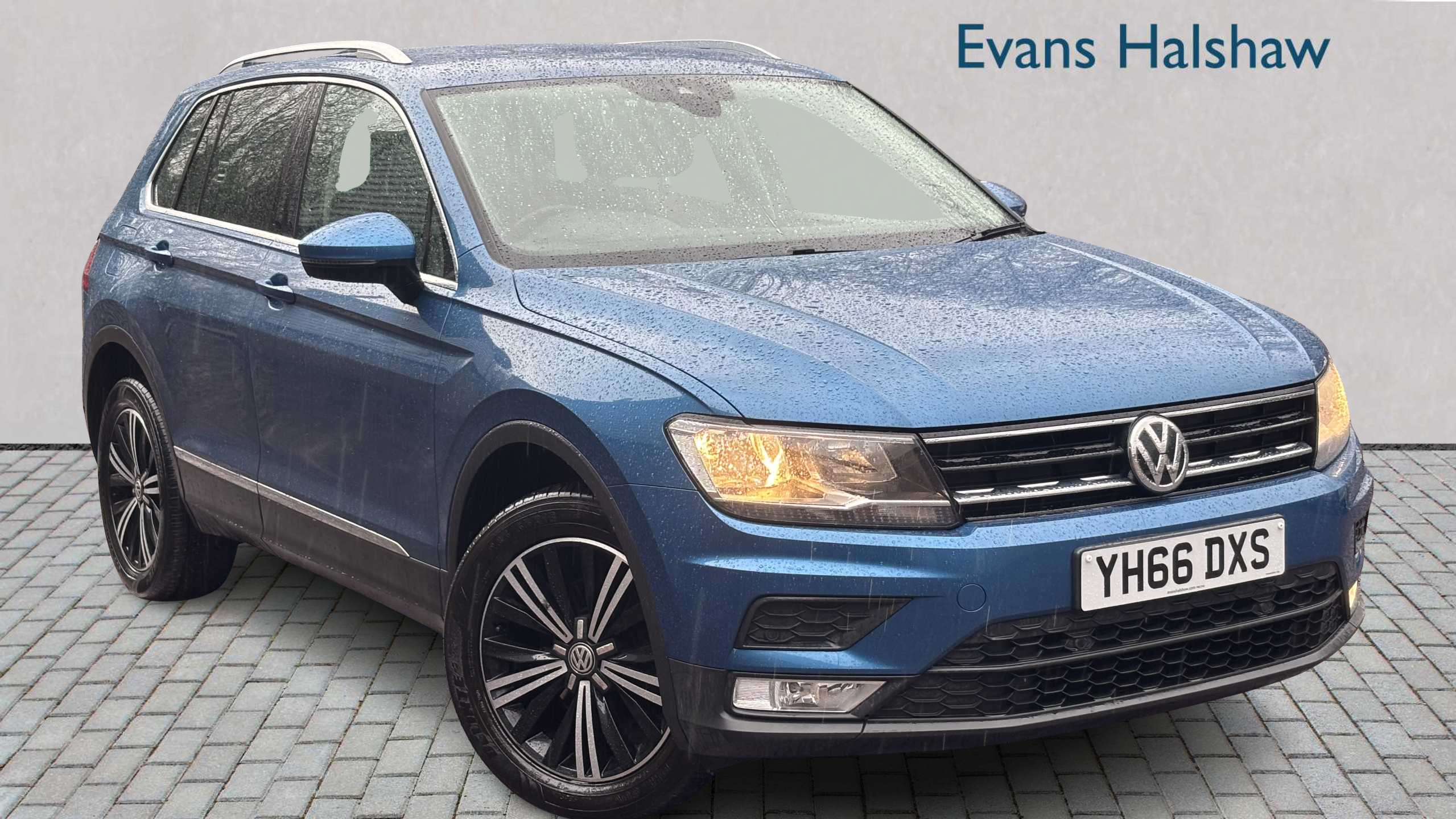 Main listing image - Volkswagen Tiguan