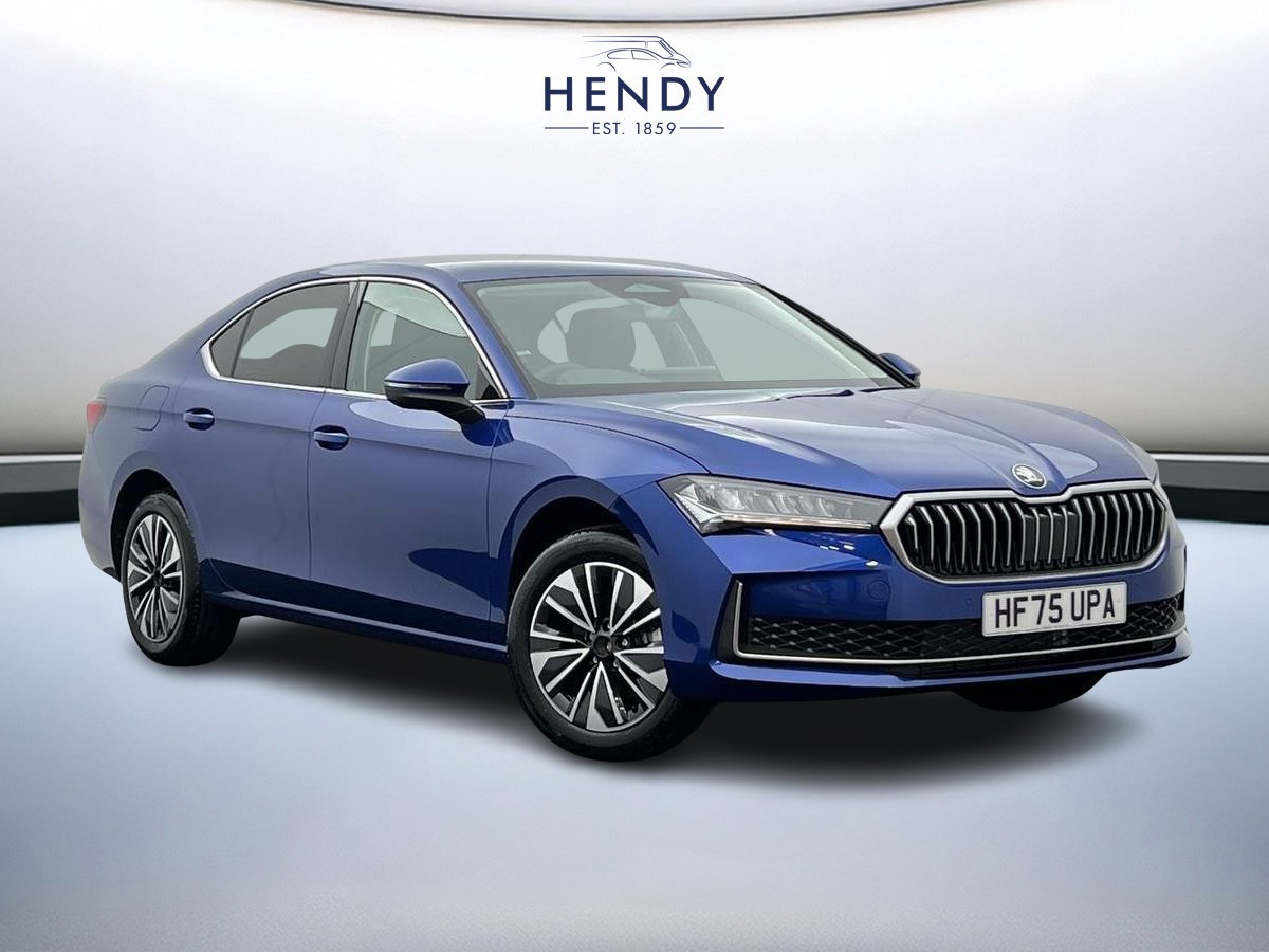 Main listing image - Skoda Superb