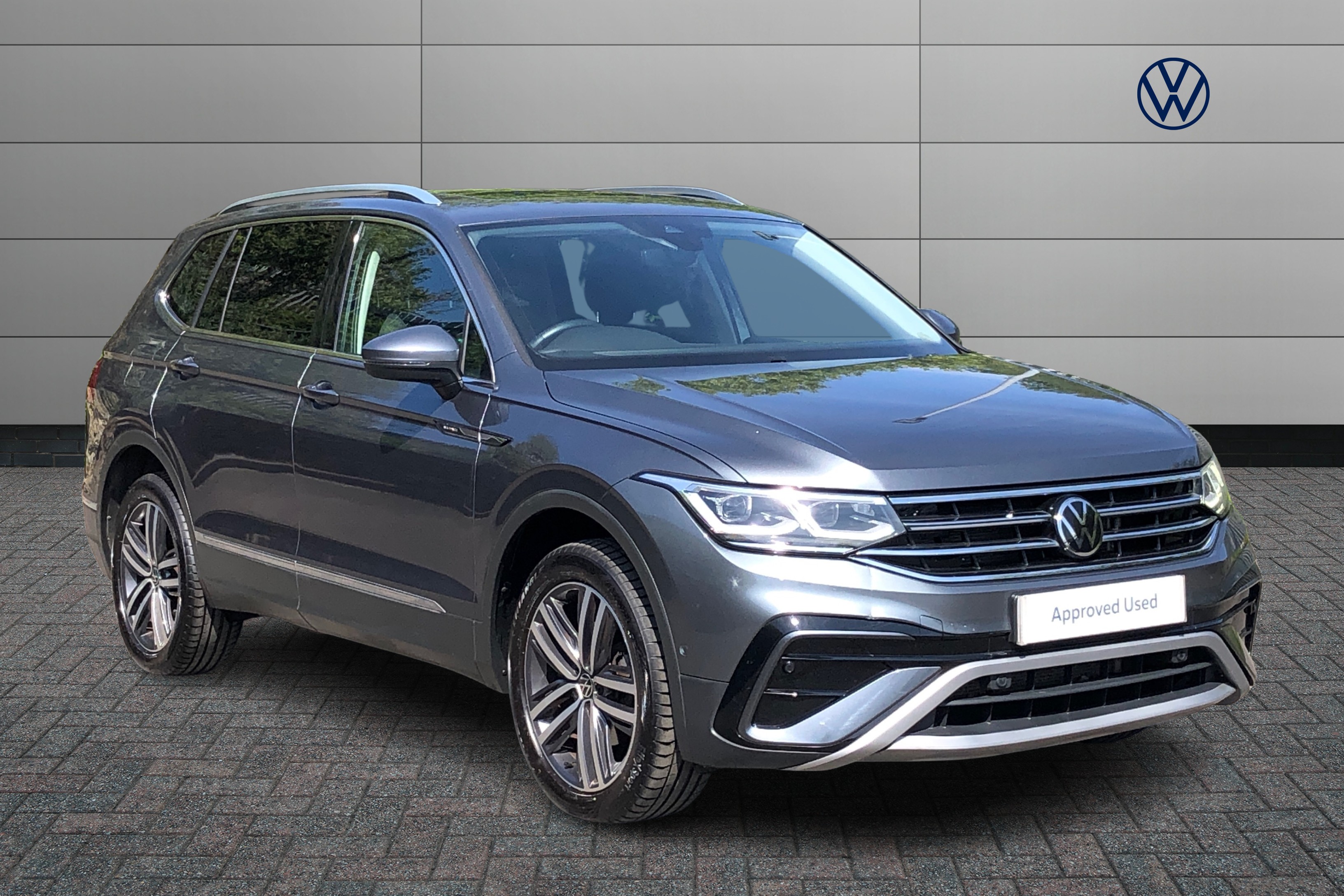 Main listing image - Volkswagen Tiguan Allspace