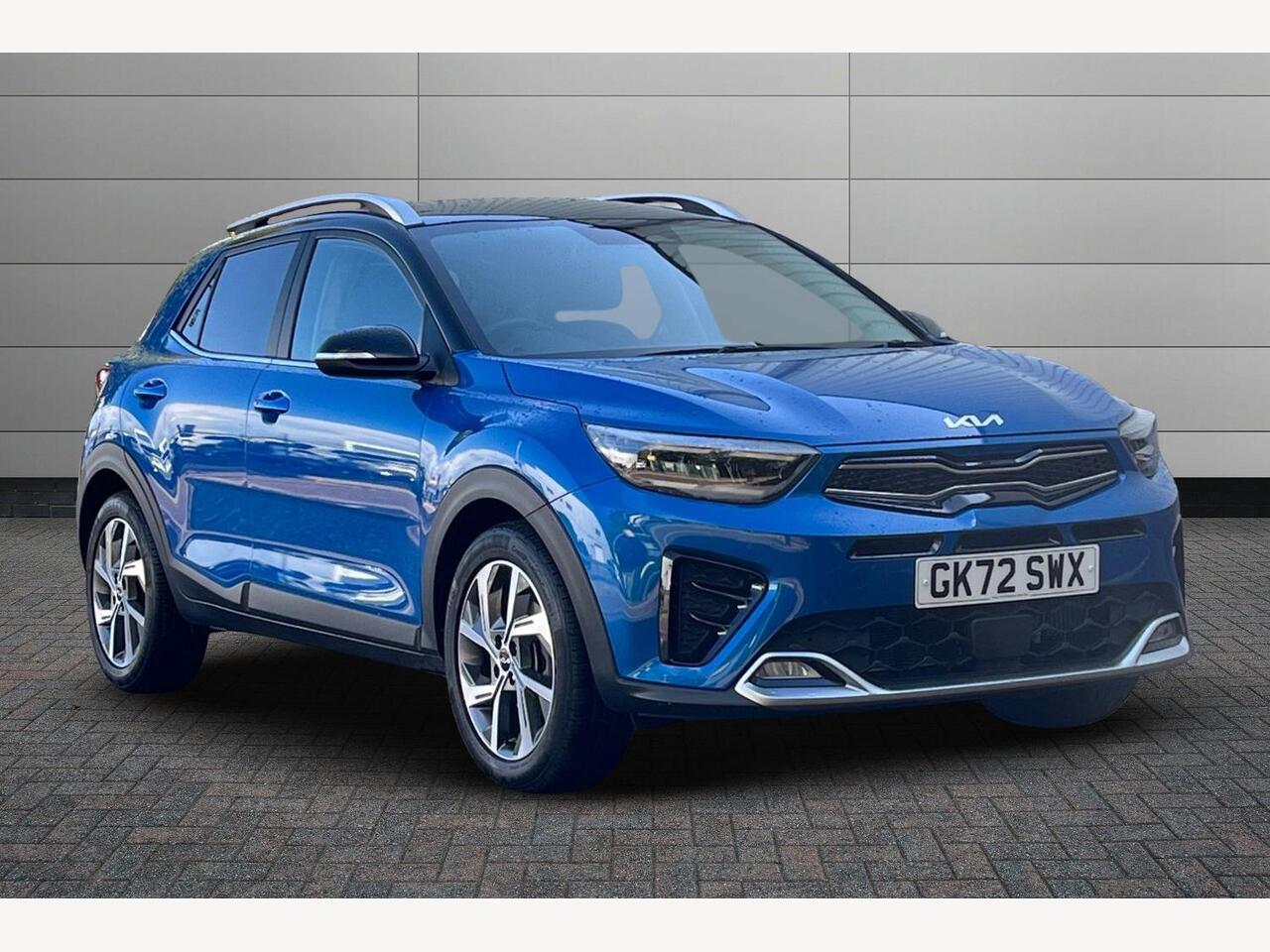 Main listing image - Kia Stonic