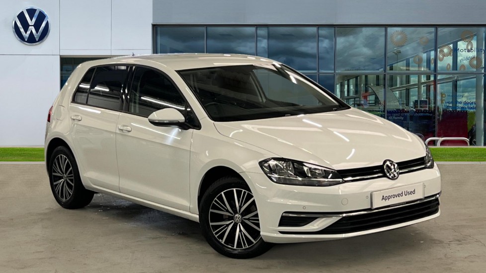 Main listing image - Volkswagen Golf