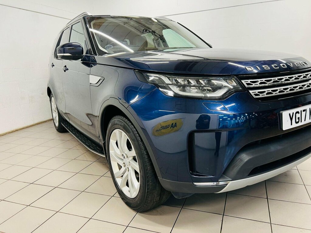 Main listing image - Land Rover Discovery