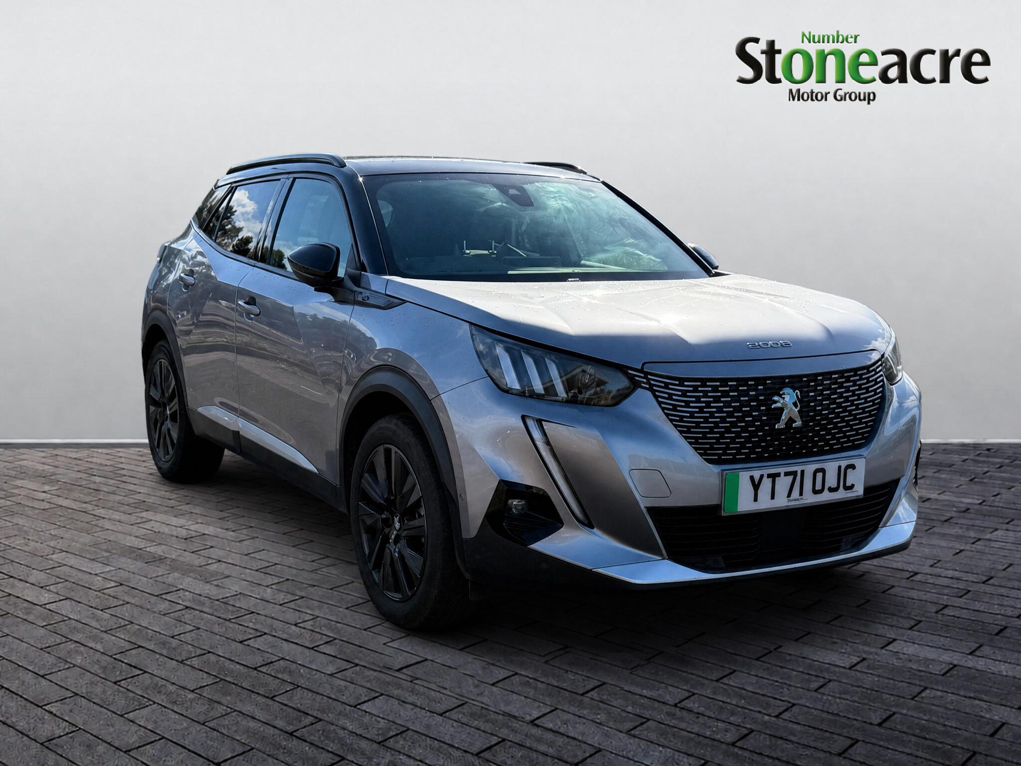Main listing image - Peugeot 2008