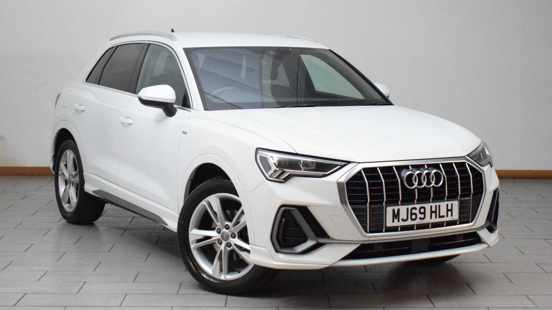 Main listing image - Audi Q3