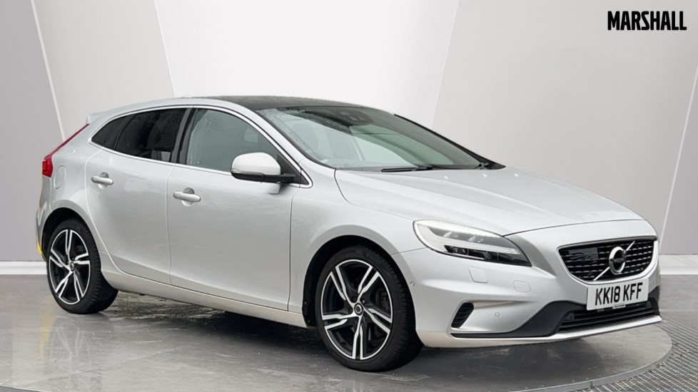 Main listing image - Volvo V40