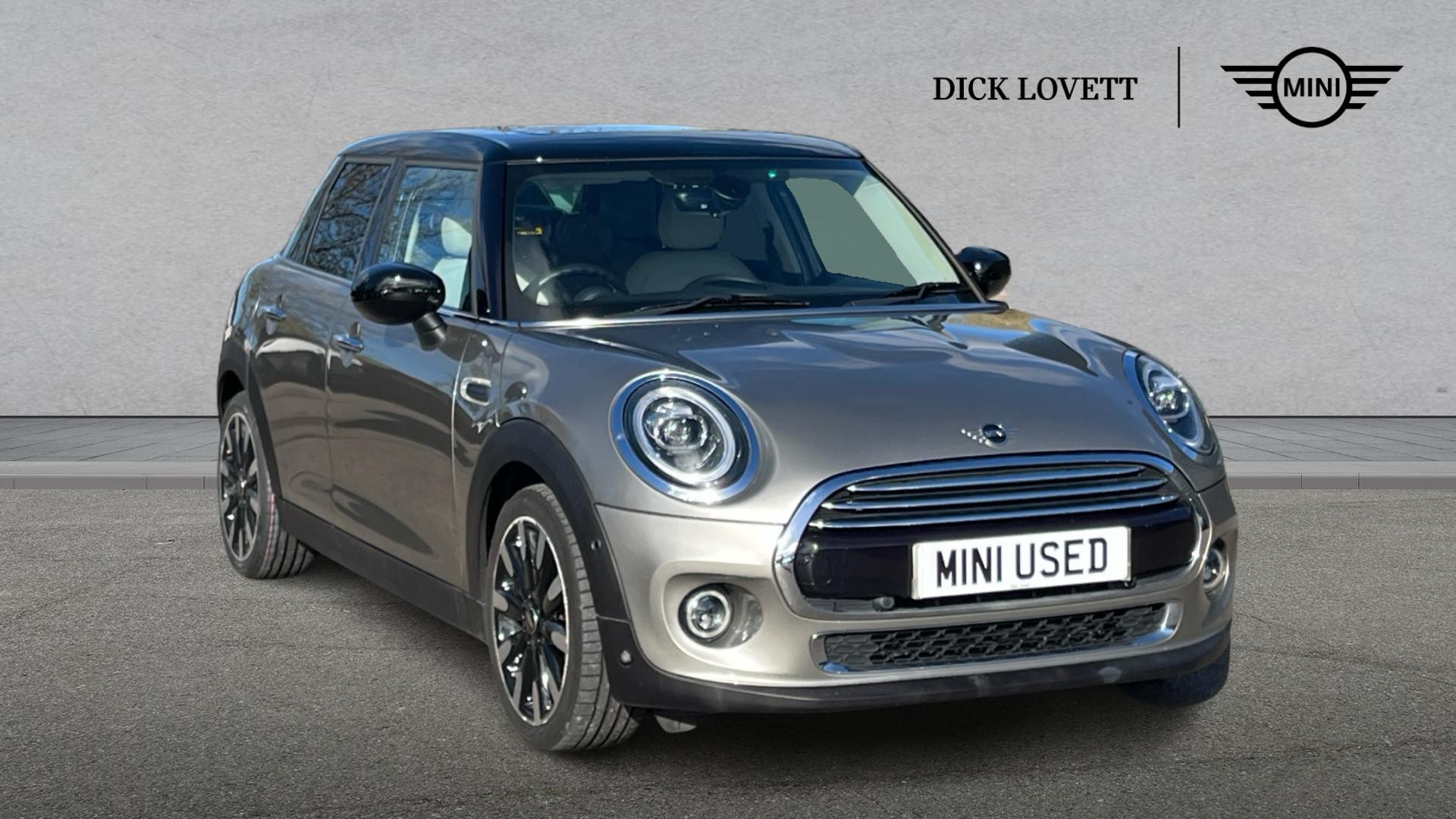 Main listing image - MINI Hatchback