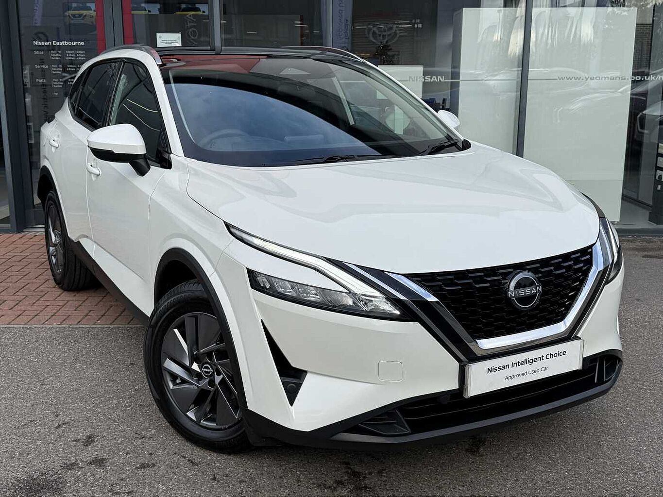 Main listing image - Nissan Qashqai