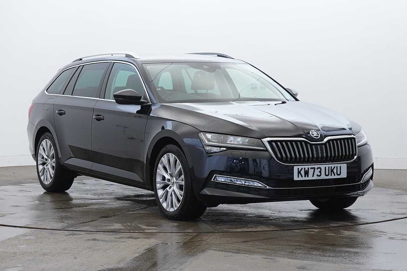 Main listing image - Skoda Superb Estate