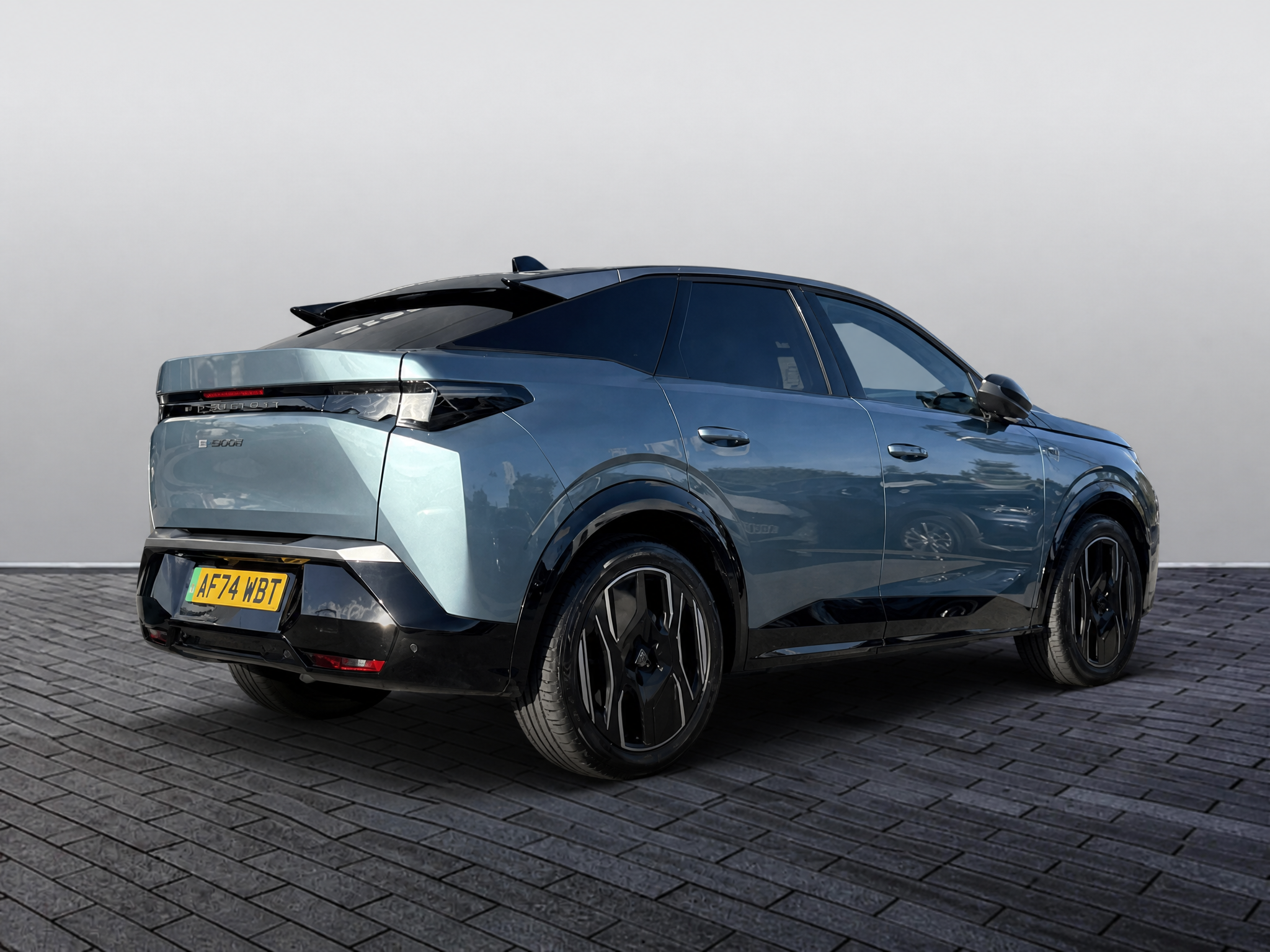 Main listing image - Peugeot 3008