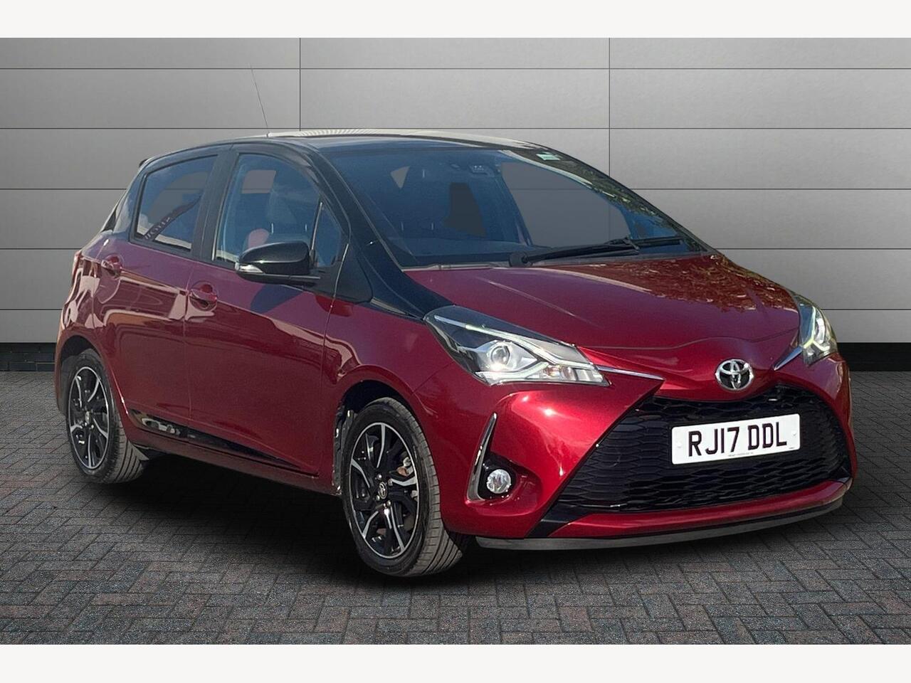 Main listing image - Toyota Yaris
