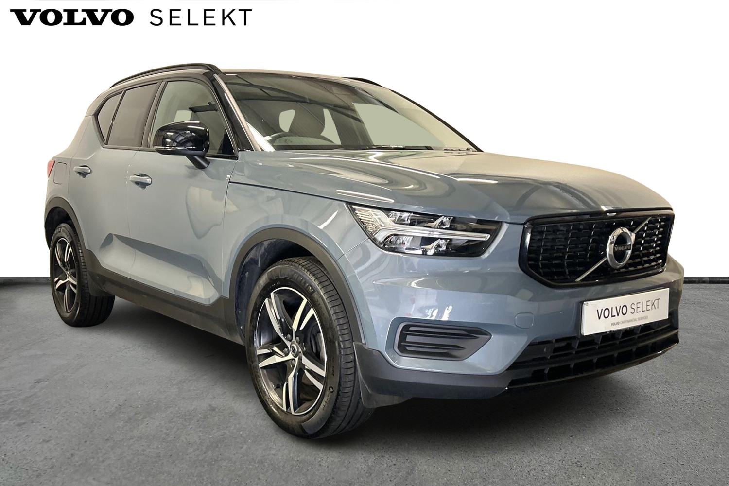 Main listing image - Volvo XC40