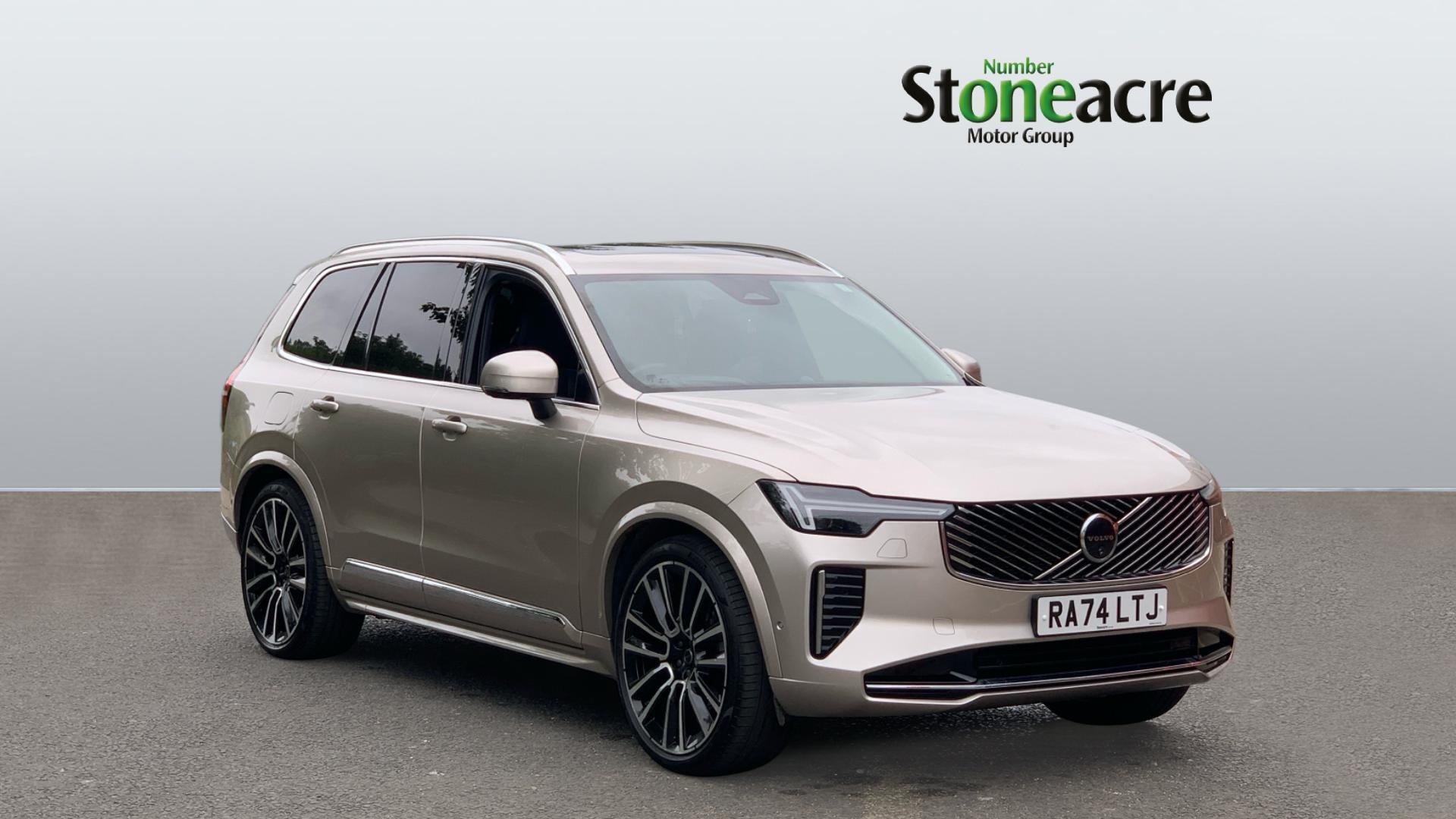 Main listing image - Volvo XC90