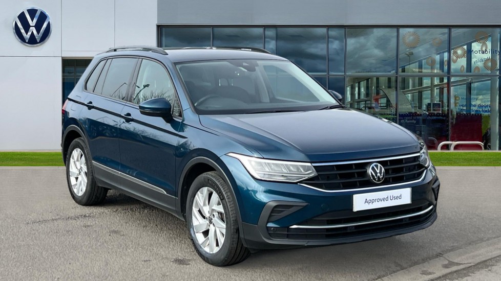 Main listing image - Volkswagen Tiguan