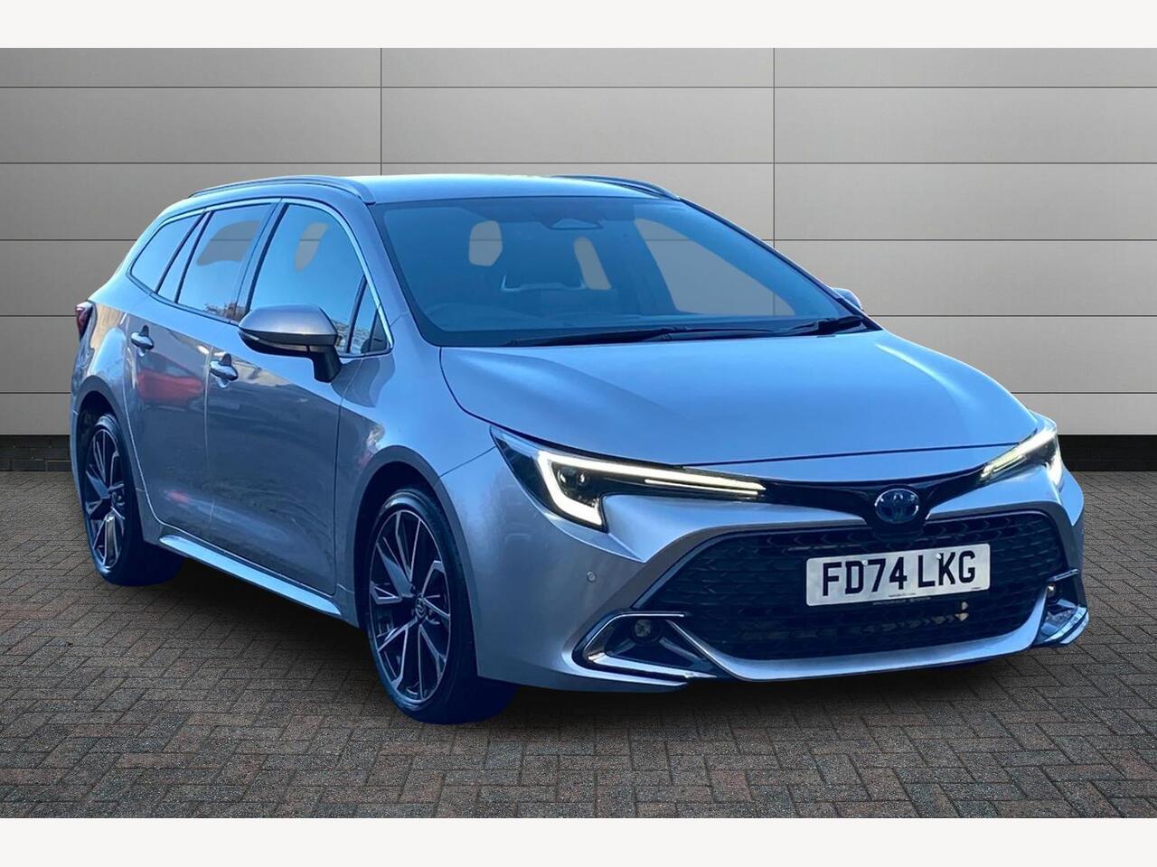 Main listing image - Toyota Corolla Touring Sport