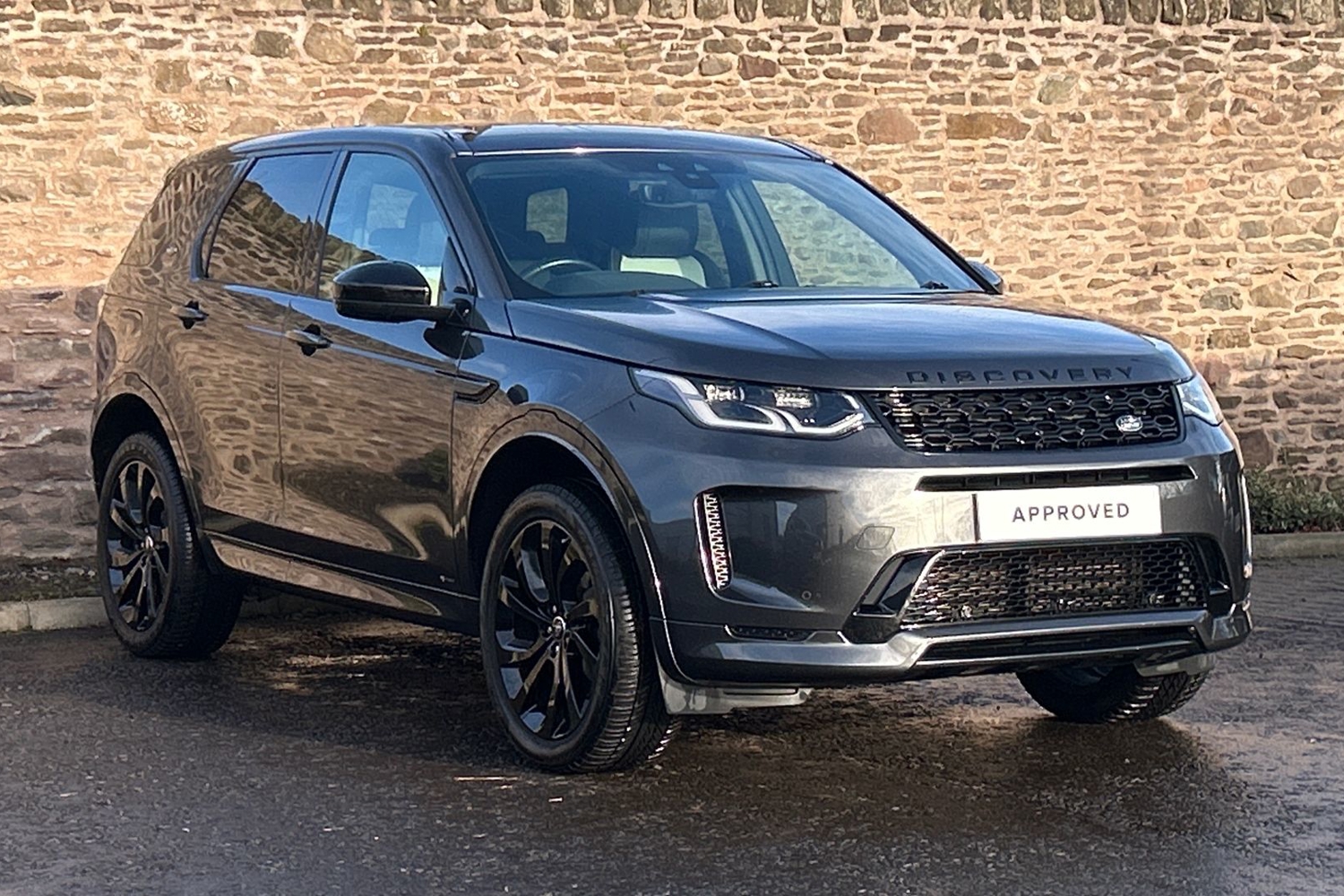 Main listing image - Land Rover Discovery Sport