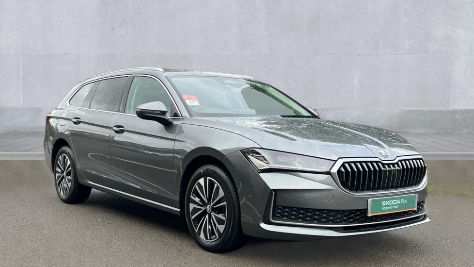 Main listing image - Skoda Superb Estate