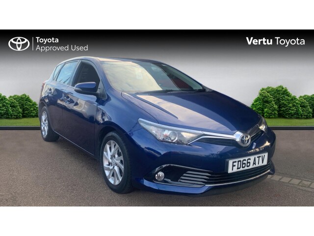 Main listing image - Toyota Auris