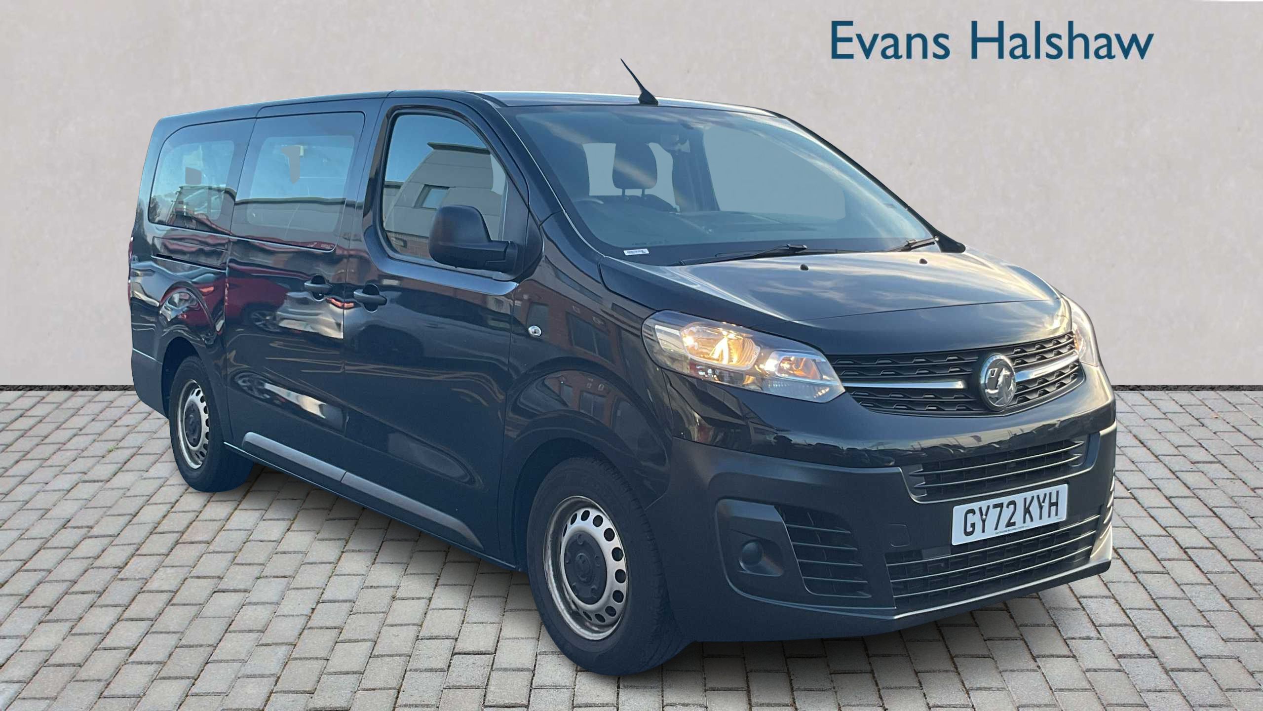 Main listing image - Vauxhall Vivaro Life
