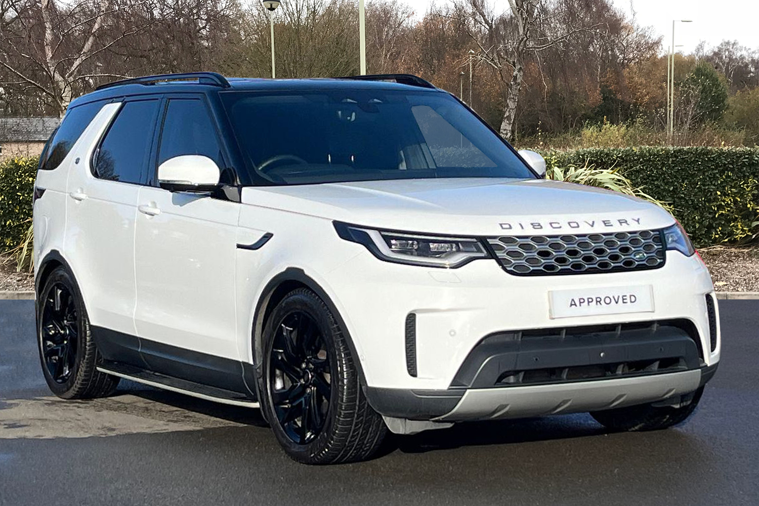 Main listing image - Land Rover Discovery