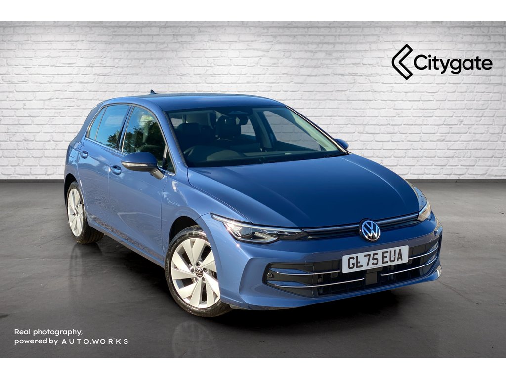 Main listing image - Volkswagen Golf